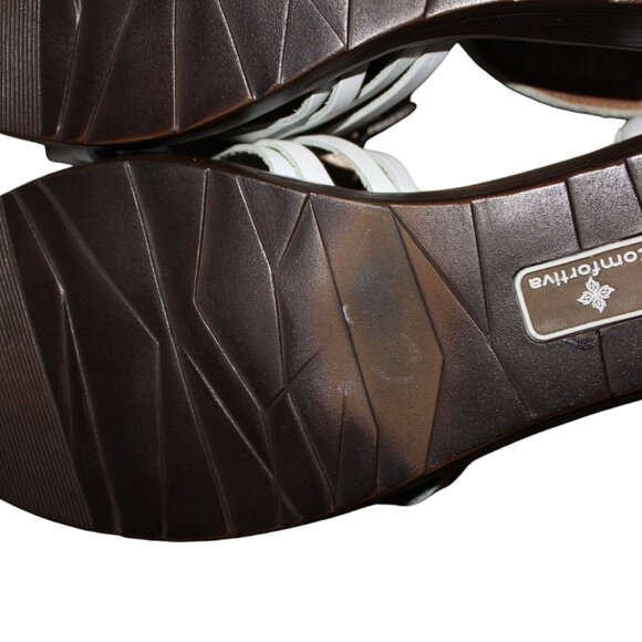 Comfortiva Women's Fortune Leather Open Toe Sandals, Size 9.5 Narrow - Picture 8 of 9